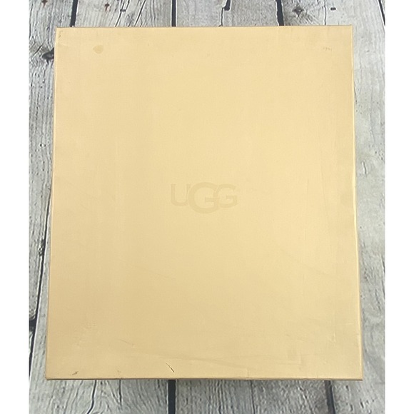 UGG Classic Mini 40:40:40 Anniversary Sand Suede Boots Size 10 Womens fits Men 8 - Picture 10 of 11